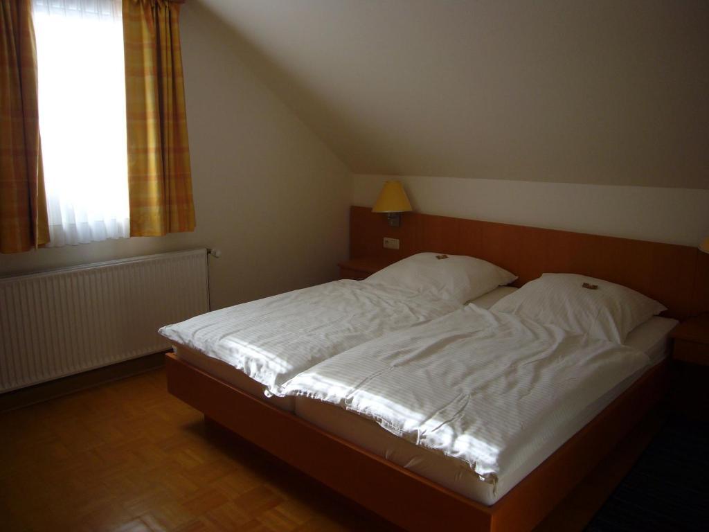 Hotel Deutsches Haus เคาบ์ ห้อง รูปภาพ