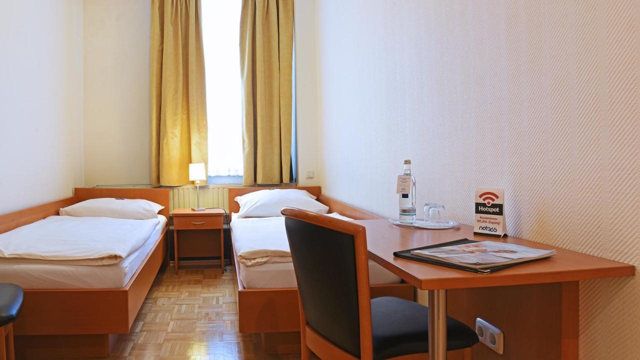 Hotel Deutsches Haus เคาบ์ ภายนอก รูปภาพ